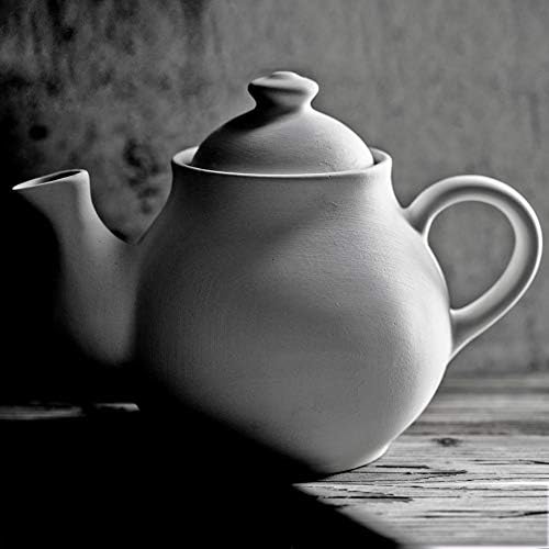 Рачно изработено виолетова и бела полска точка Голема керамика 1,7L/60oz/4-6 чаша чајник со рачка и капак, уникатен подарок за домаќинство на