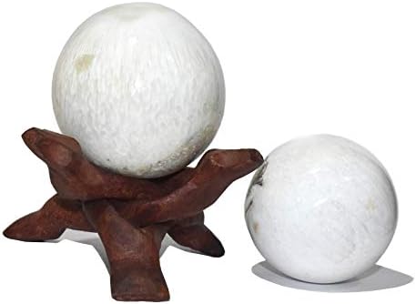 Исцелување4U сфера Сколецит големина 1,5-2 инчи и една дрвена топка стојат природна кристална топка сфера Васту Реики Чакра заздравување