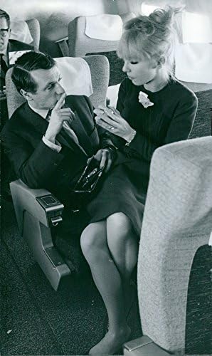 Гроздобер фотографија на Дани Савал и сопругата Мишел Дракер 1964 година