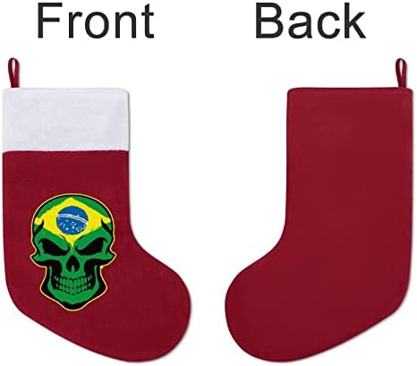Бразилско знаме череп Смешно Божиќно порибување со кратки кадифони манжетни Божиќни чорапи за камин што виси семеен празник декорација