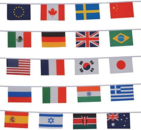 Во меѓународната низа на знамиња во Бриз, 24,5 'W x 6 H, 3672