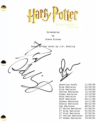 Даниел Редклиф и Руперт Гринт ги потпишаа Autograph - Хари Потер и Каменот на Сорцер Стоун Фул филм - Креирано од: Ко -arrвезда на ЈК Роулинг: Ема Вотсон, Мајкл Гамбон, Алан Р