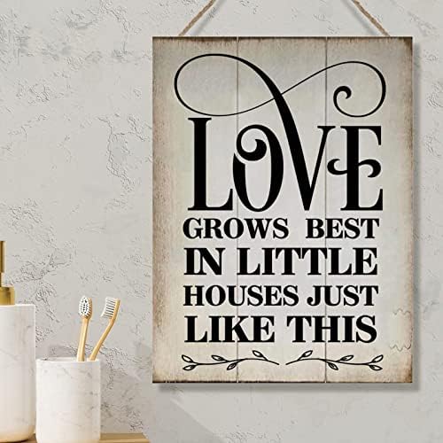 Swavecat дрво знак со цитати Loveубовта расте најдобро во мали куќи исто како и овој домашен wallиден уметнички плакети инспиративни