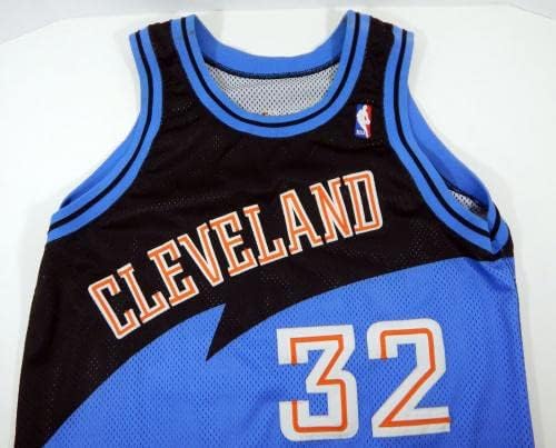 1997-98 Кливленд Кавалирс Хенри Jamesејмс 32 игра користеше црн дрес 825 - НБА игра користена