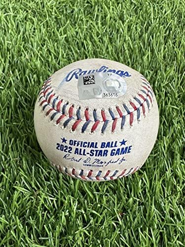2022 Игра ја искористи бејзболот на сите starвезди - Сантијаго Еспинал Дејвид Беднар MLB Auth - MLB игра користеше бејзбол