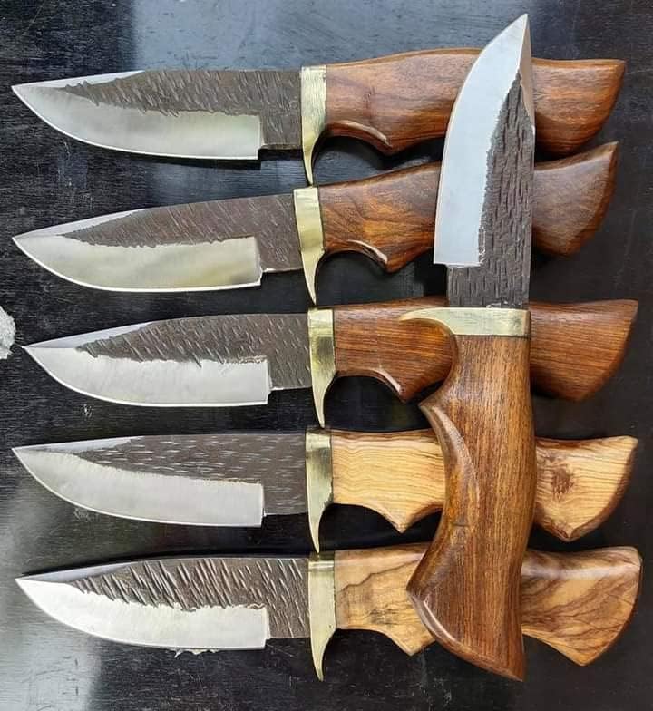 Рачно изработен нож најдобар нож маскерите челик нож Сечилото Еден Грб дрвени сечилото 7 инчи нож секс тип Скенер Азиски Нож