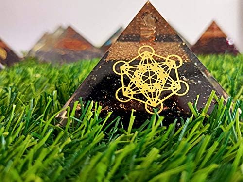 Шарвгун екстра голем метатронски турмалин камен оргонит пирамида за лекување кристал генератор 65-75мм