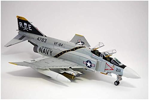 1/48 USN F-4J VF-84 Jolly Rogers 12305 со 3 животни пилотски фигури-Комплет за пластичен модел