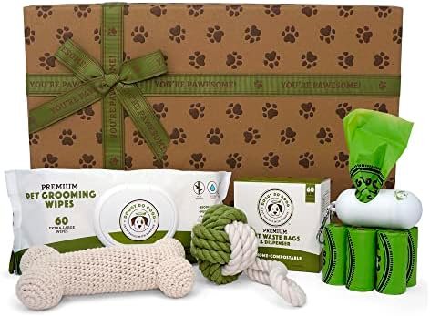 Doggy Do Good Dog Essentials Starter Kit - 2 играчки за кучиња, еколошки марамчиња за чешлање миленичиња, домашни компостибилни 60 брои торбички
