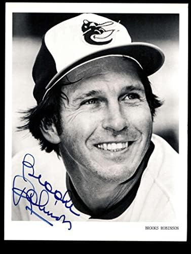 Brooks Robinson JSA COA потпиша 9x11 Фото Автограм - Автограмирани фотографии од MLB