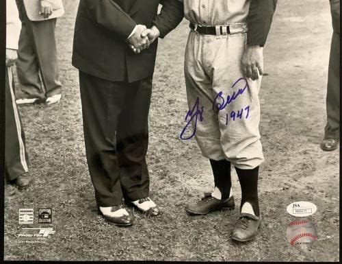 Јоги Бера потпишана фотографија 11x14 Бејзбол NYујорк 1947 година, автоматско бебе Рут Хоф ЈСА 2 - Автограмирани фотографии од МЛБ