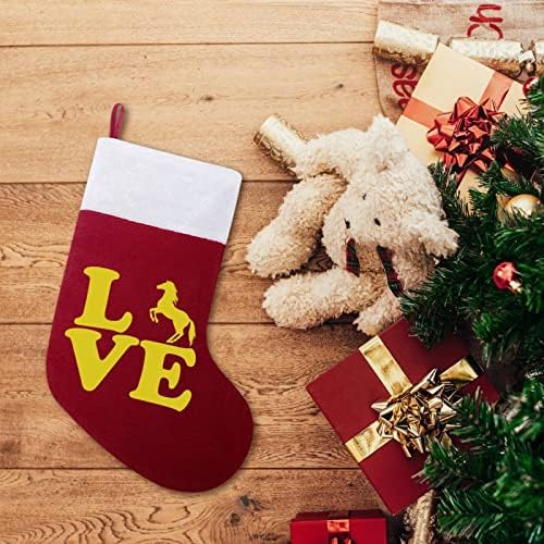 Loveубов коњ Божиќ виси чорапи за порибување за Божиќно дрво за одмор дома