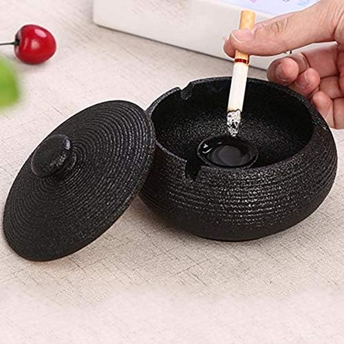 Liruxun Retro Ceramic Ashtray Black Clableless Ashtray со капак ， цврста боја на пепел за домашни украси креативни додатоци за пушење