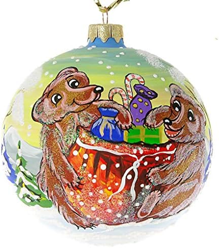 Рачно насликана Божиќна топка. Направено во Украина.