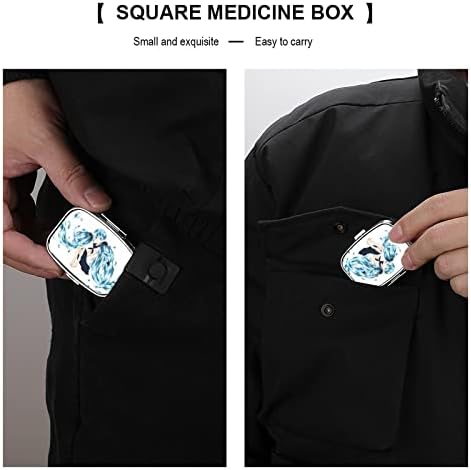 Метална пилула кутија цртана таблета за складирање на пилули за складирање на пилули, организатори на мали пилули за патување во џеб од чанта 2.2x1.6in