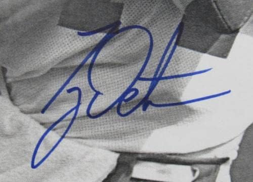 Ty Detmer потпиша автограм за автоматско автографско 8.5x11