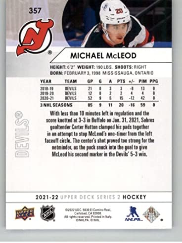 Хокеј NHL 2021-22 Горна палуба 357 Мајкл МекЛод Н.М. во близина на нане.