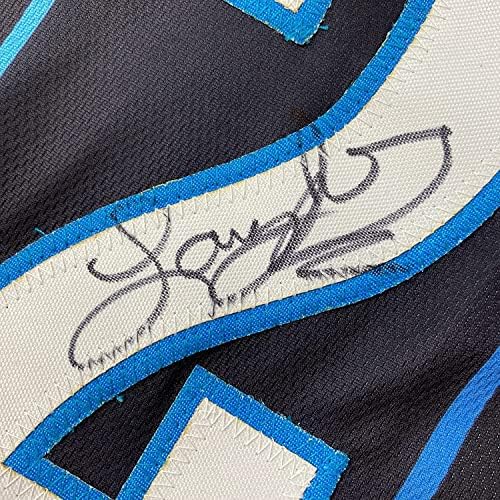 Врамена автограмиран/потпишан Лери nsонсон 33X42 Шарлот Црна кошарка Jerseyерси ЈСА Коа