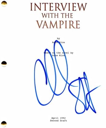 Кристијан Слејтер потпиша автограмско интервју со скриптата за целосен филм „Вампир“ - Ко -глуми: Бред Пит, Том Круз, Кирстен Данст, Антонио