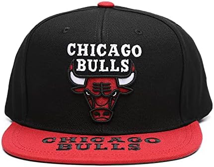 Лого на Мичел и Нес Чикаго Булс Бил 2 Тон Снепбек Кап, капа црна црвена боја