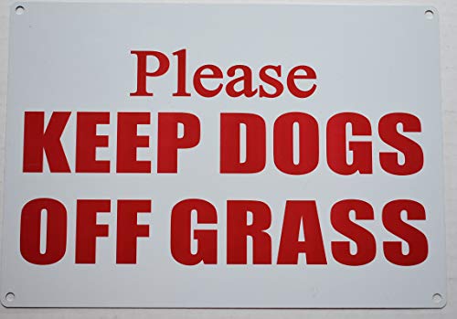 Ве Молиме Чувајте Ги Кучињата Од Трева Знак