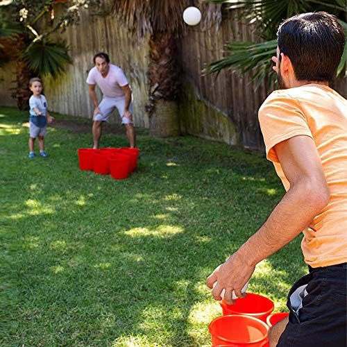 Jardgames Giant Outdoor Yard Pong Activity Party Set со 12 кофи, 2 топки и тешки најлон за носење на задните дворови или настани за задните
