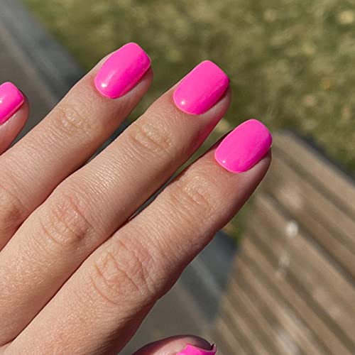 Сјајно топло розово лепак на ноктите Притиснете на ноктите кратки, лажни нокти на kqueenest супер вклопување и природно еднократно акрилни