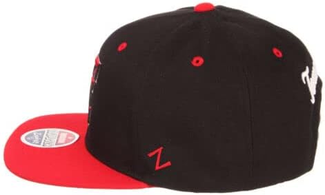 Зефир Z11 6 -панел Суперerstвезда Snapback Cap - NCAA Zhats Flat Bill, прилагодлива капа за бејзбол