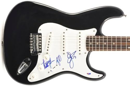 Извршена сестра Снајдер, Перо и Оједа автентична потпишана гитара PSA/DNA Q52097