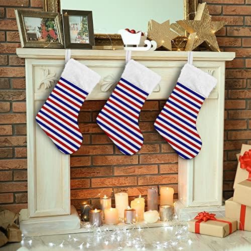 Божиќни чорапи морнарица сина црвена бела лента со бела плишана манжетна манжетна со кадифено семејство, персонализиран голем декорација на Божиќни забави, 17,71 “